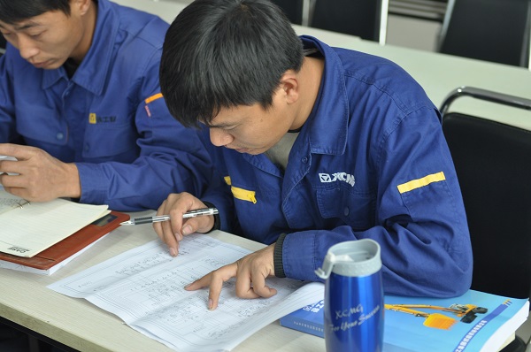 徐工挖機液壓中級培訓測評理論考試