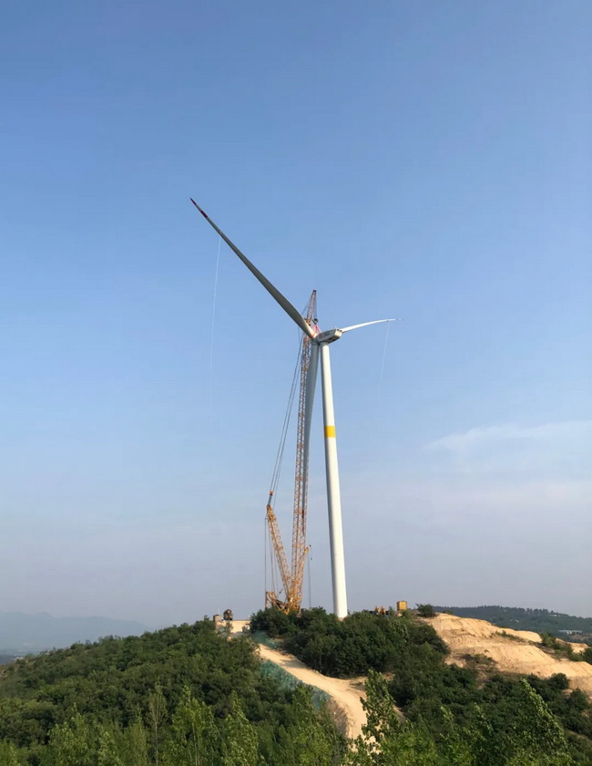徐工XGC11000起重機(jī)在駐馬店沁陽施工 徐工XGC11000起重機(jī)在駐馬店沁陽施工