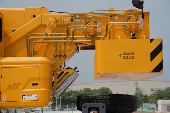 徐工QY25K5C_I吊車操控性依舊精準(zhǔn)、高效，核心優(yōu)勢體驗明顯