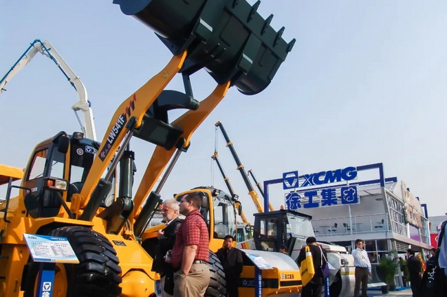 2005年，徐工全新推出的LW541F裝載機(jī)