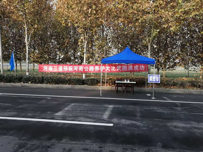 徐工系列輕型壓路機(jī)