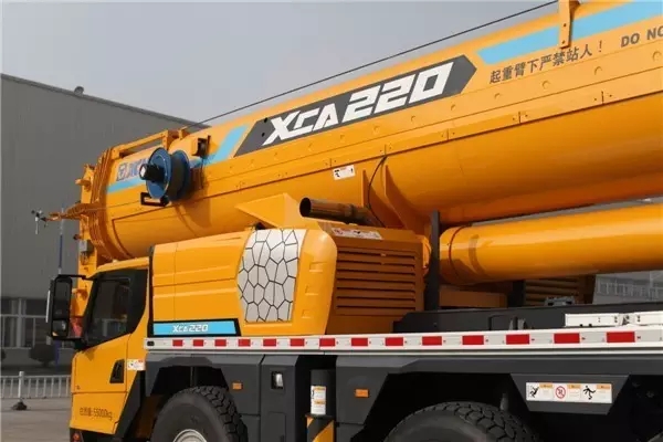 XCA220全地面起重機應(yīng)用9項G一代核心技術(shù)